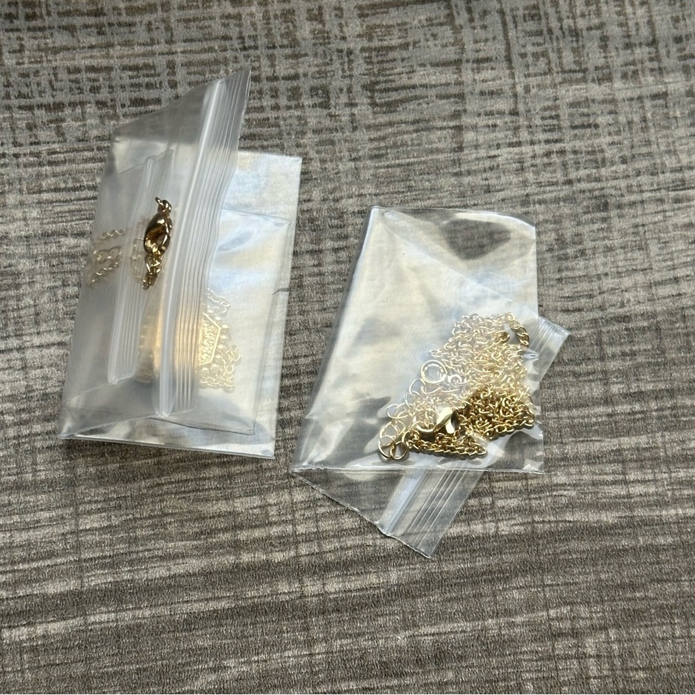 A, C, H, J, L, or M Initial Stackable Gold Plated Necklace Set New - Picture 9 of 10